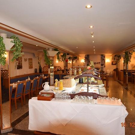 Hotel Zur Rebe Гохгайм-ам-Майн Екстер'єр фото