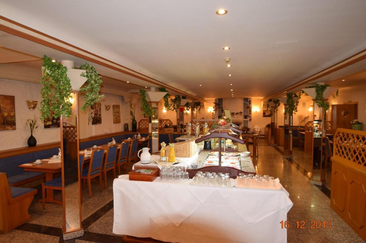 Hotel Zur Rebe Гохгайм-ам-Майн Екстер'єр фото